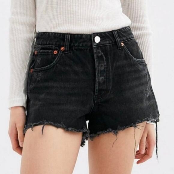 Zara Curved High-Waist Denim Shorts Distressed Cutoffs Black 6 - Picture 1 of 8